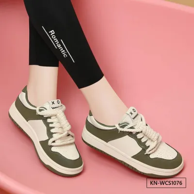 VINTAGE VIBE WOMEN’S CASUAL SHOE
